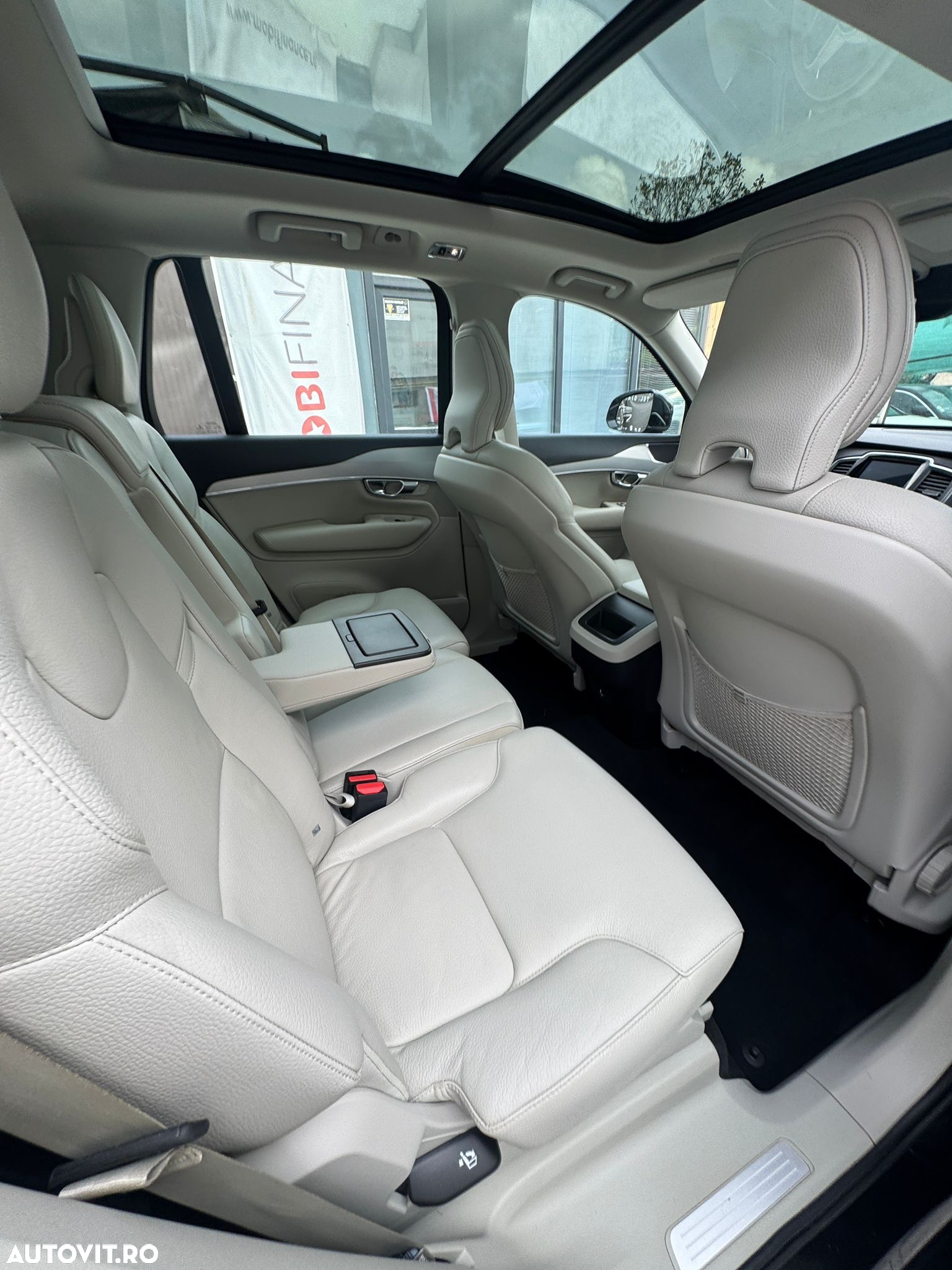 Volvo XC 90 - 11