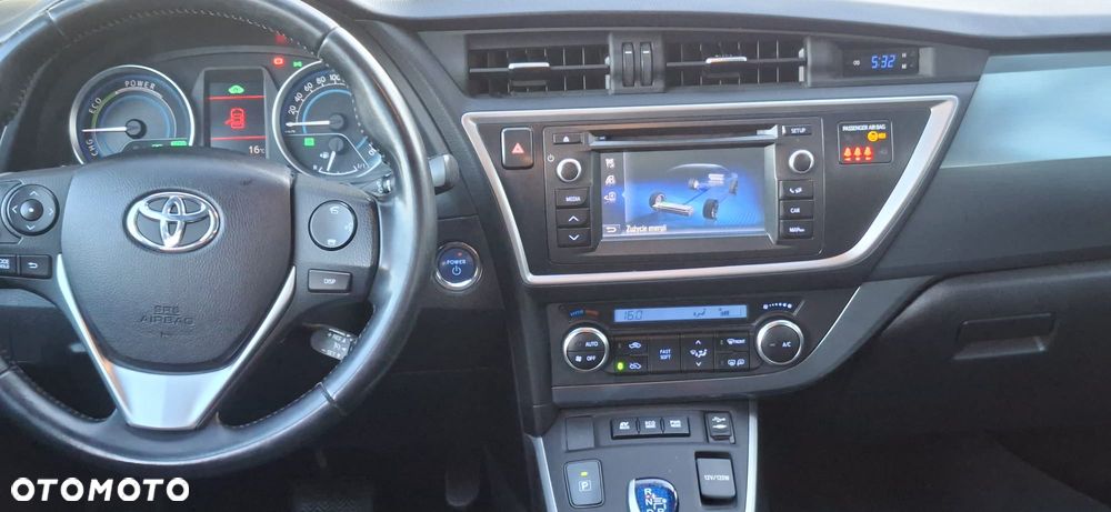 Toyota Auris - 14