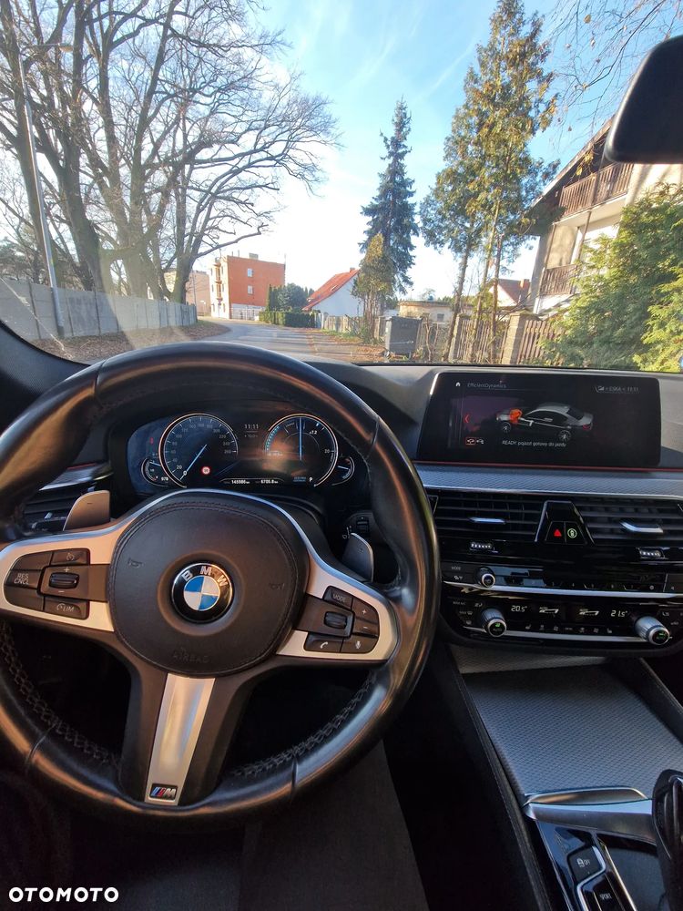 BMW Seria 5 520d xDrive M Sport Edition - 12