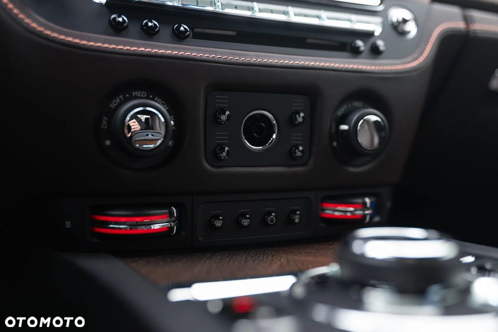 Rolls-Royce Wraith Standard - 31