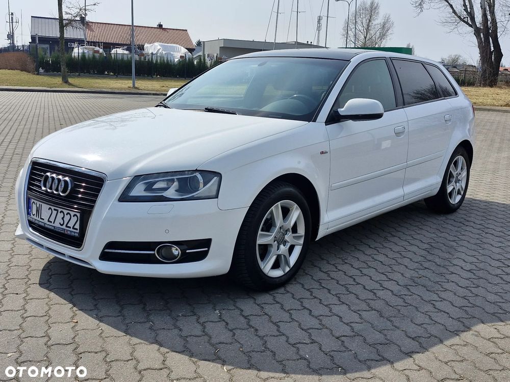 Audi A3 Sportback 2.0 TDI DPF S line Sportpaket (plus) - 2