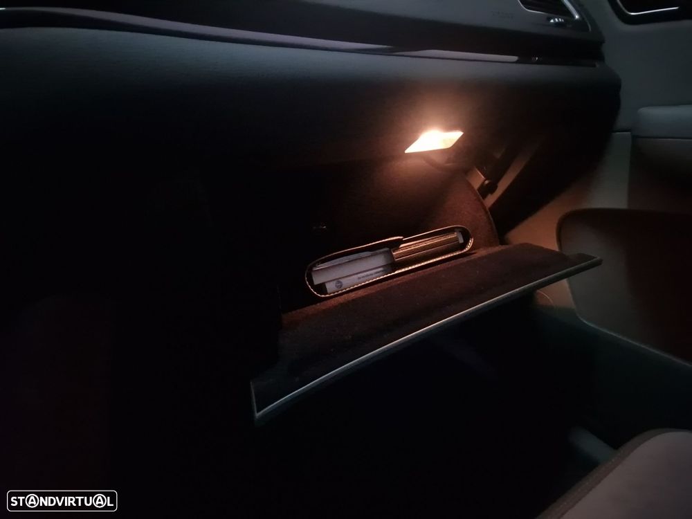 VW Sharan 1.4 TSI Highline DSG - 48