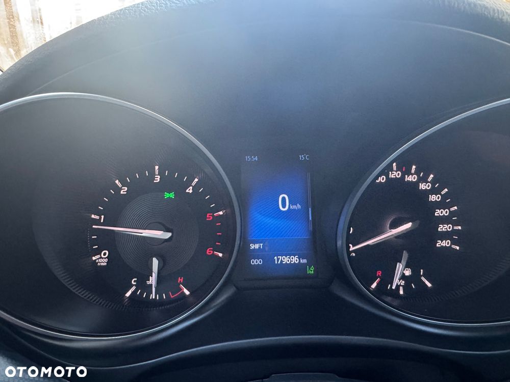 Toyota Avensis 2.0 D-4D Prestige - 30