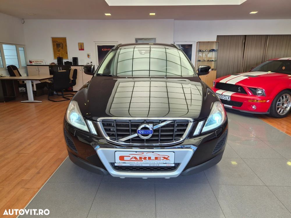 Volvo XC 60 D4 AWD Momentum - 3