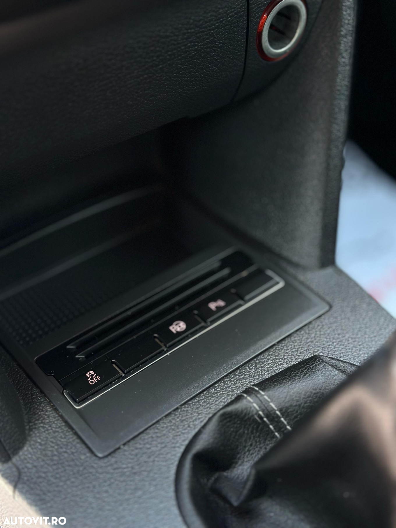 Volkswagen Touran - 11