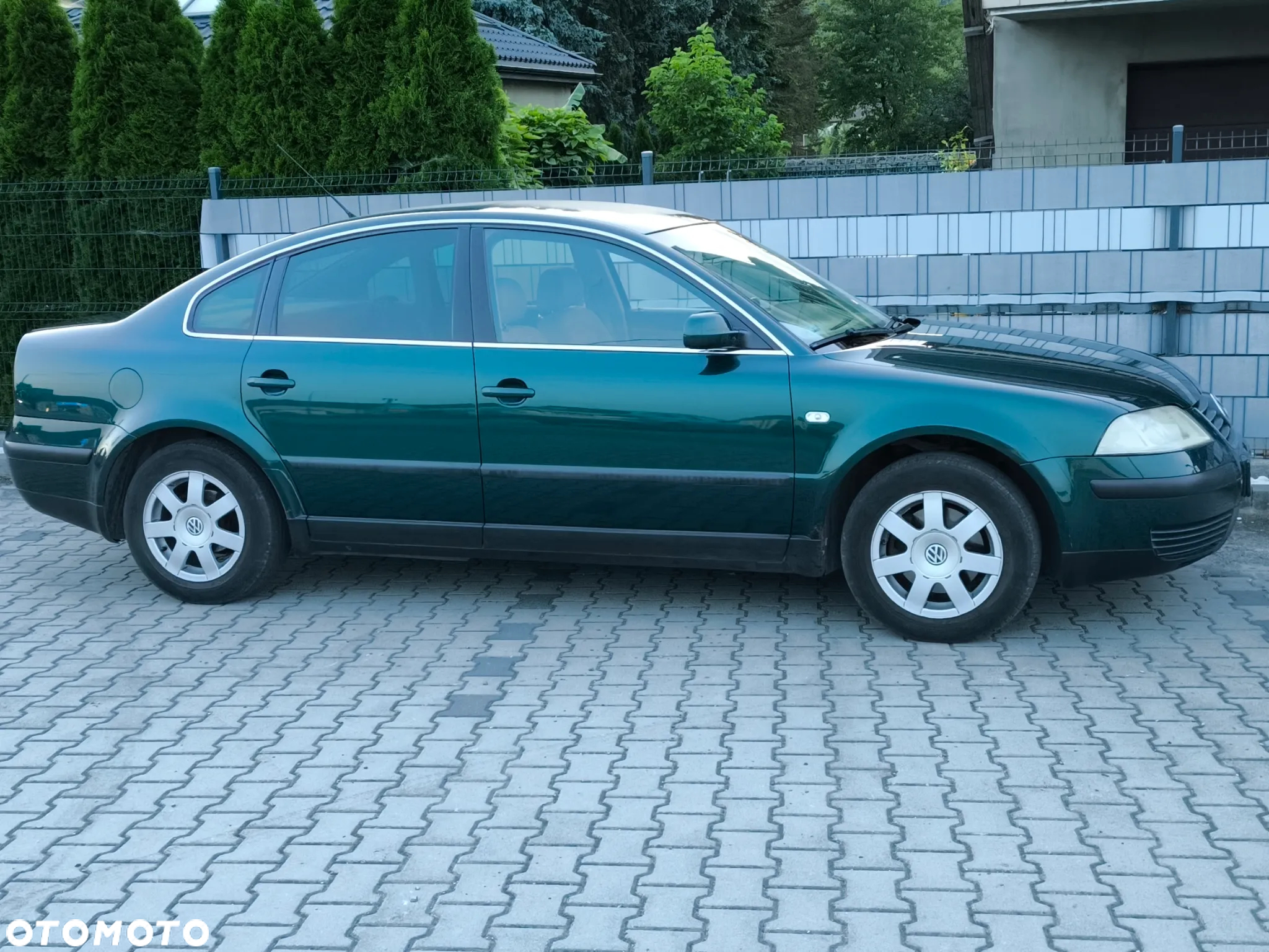 Volkswagen Passat 1.6 Comfortline - 13