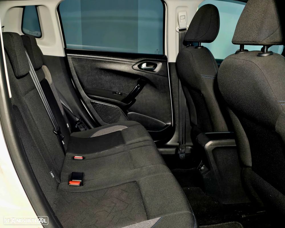 Peugeot 2008 1.5 BlueHDi Signature - 11