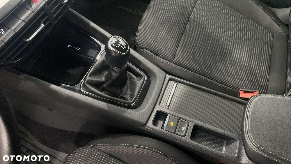 Skoda Octavia 1.5 TSI ACT Ambition - 18