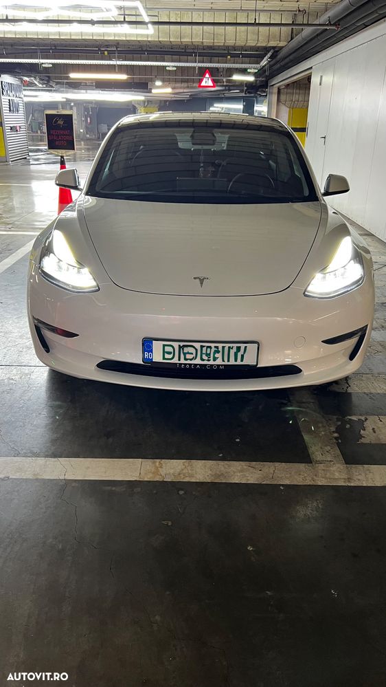 Tesla Model 3 Long Range AWD Premium - 2