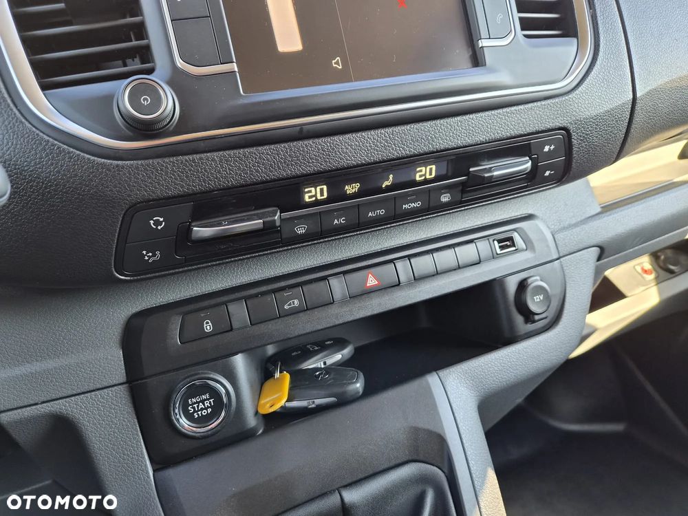 Opel Vivaro - 22