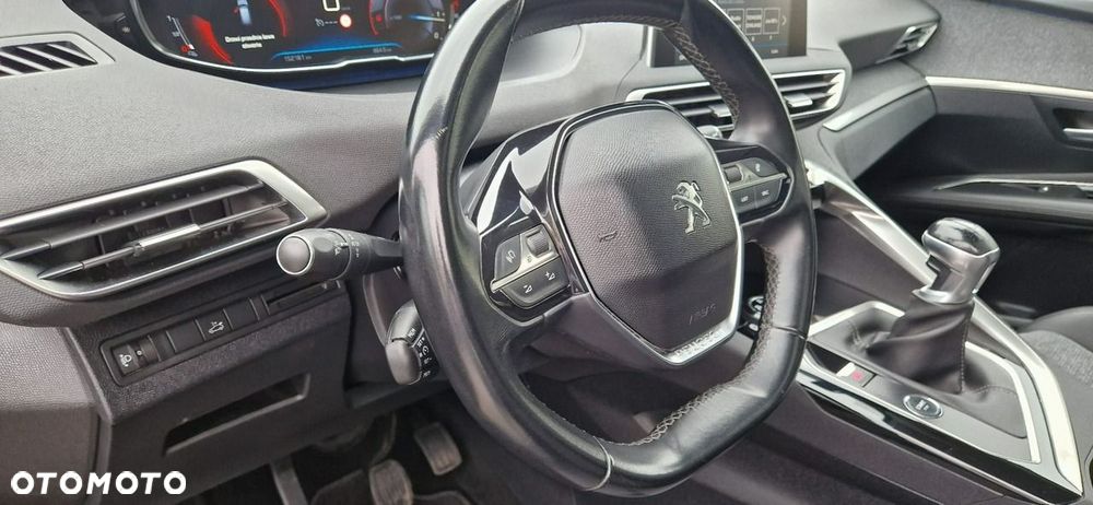 Peugeot 3008 - 22