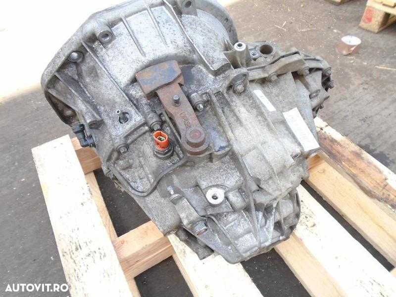 Cutie viteza Opel Vivaro/Renault Trafic 2.0 D; Cod PF6024 - 6