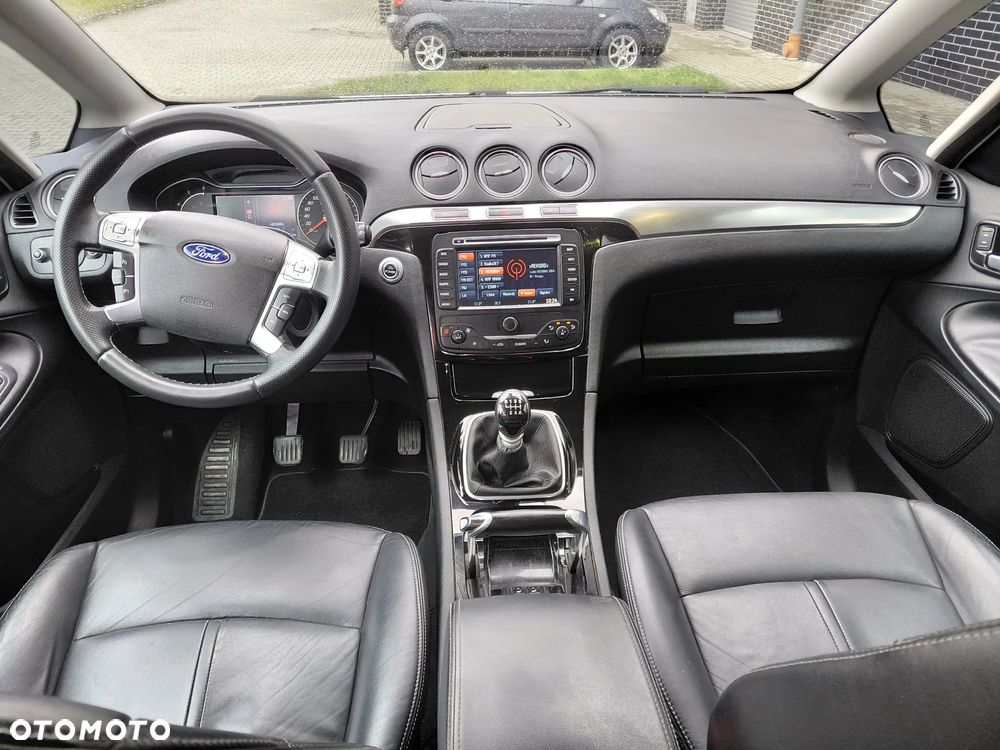 Ford S-Max 2.0 TDCi DPF Titanium - 15