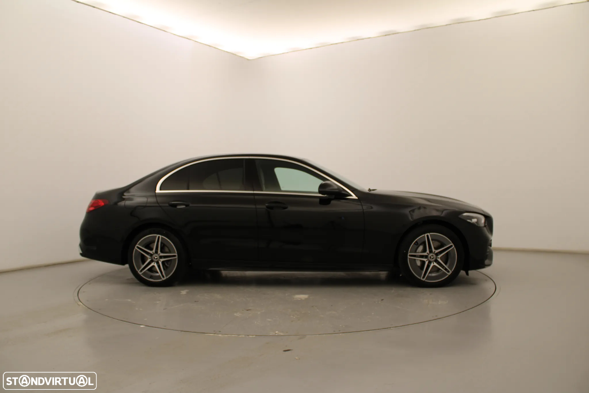Mercedes-Benz C 300 de AMG Line - 4