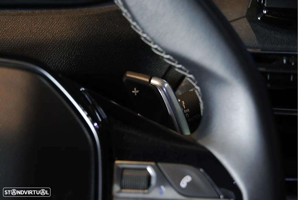 Peugeot 3008 1.5 BlueHDi Allure Pack EAT8 - 24