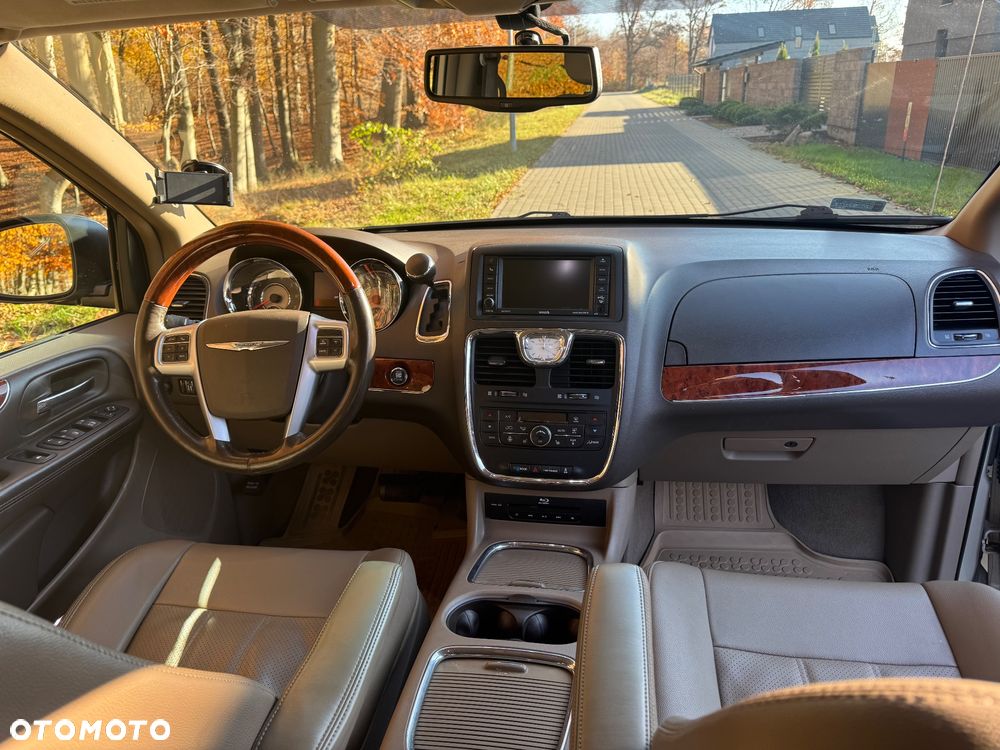 Chrysler Town & Country 3.6 Touring - 10