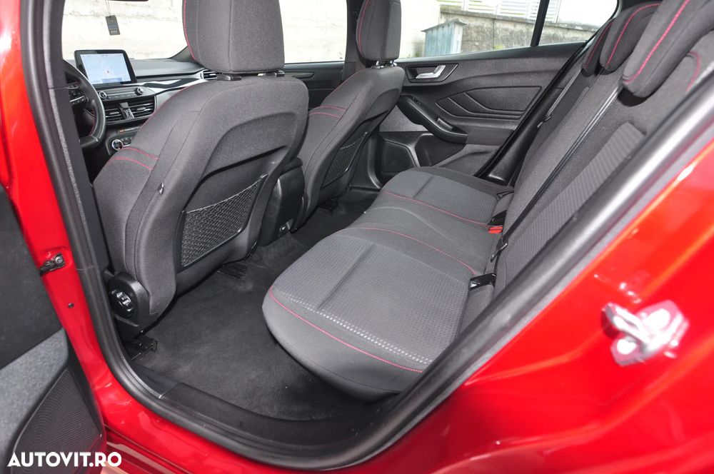 Ford Focus 1.5 EcoBoost Start-Stopp-System ST-LINE - 21
