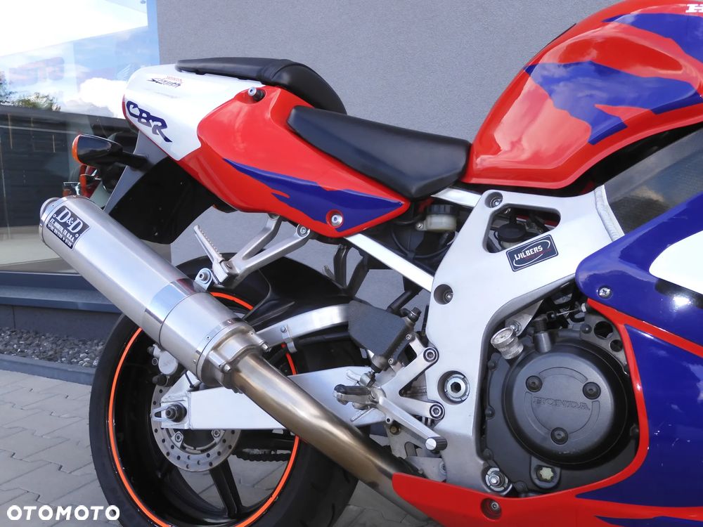 Honda CBR - 9