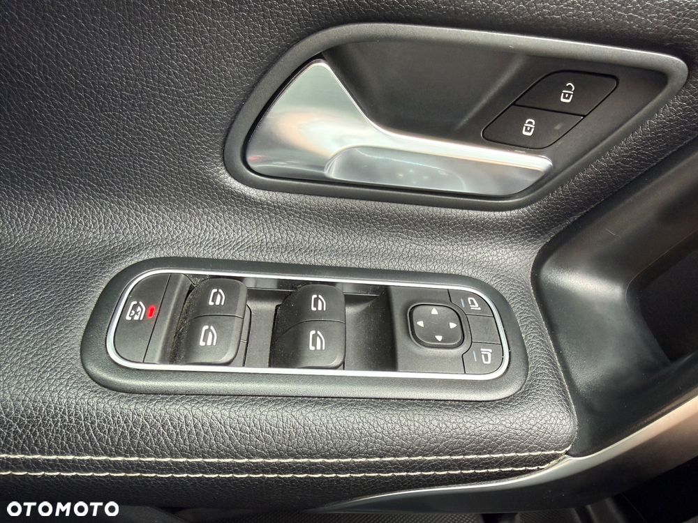 Mercedes-Benz Klasa A 180 d 7G-DCT Edition 2020 - 19