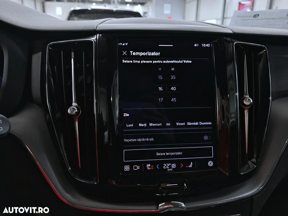 Volvo XC 60 T6 AWD Recharge Geartronic Inscription - 15