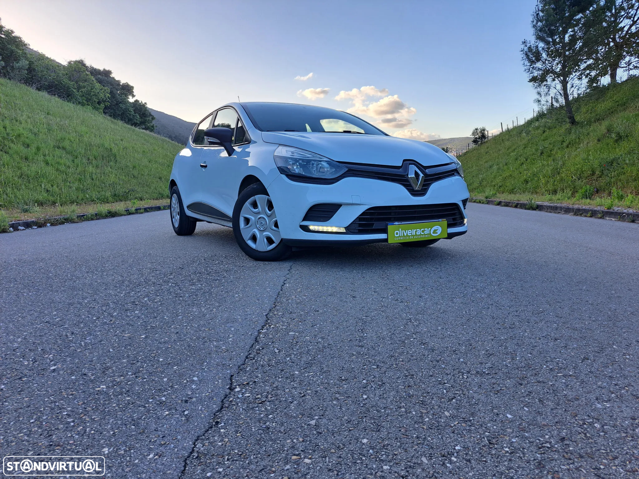 Renault CLIO - 5