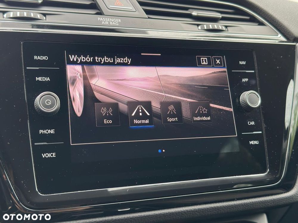 Volkswagen Touran 1.5 TSI EVO Highline DSG - 21