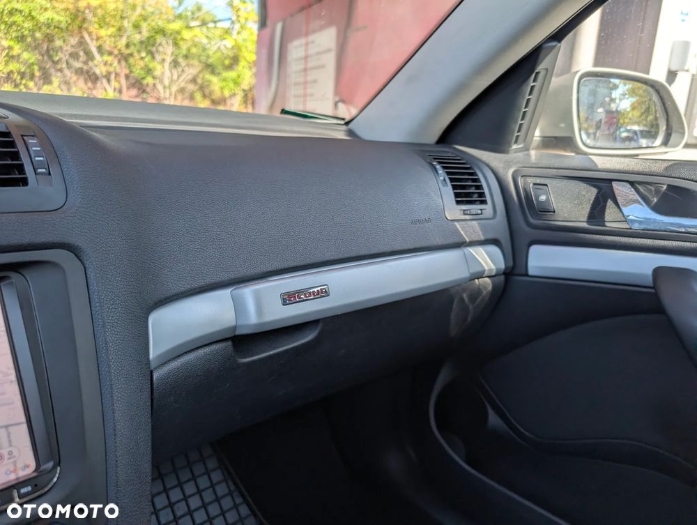 Skoda Octavia Scout 2.0 TDI DPF - 11