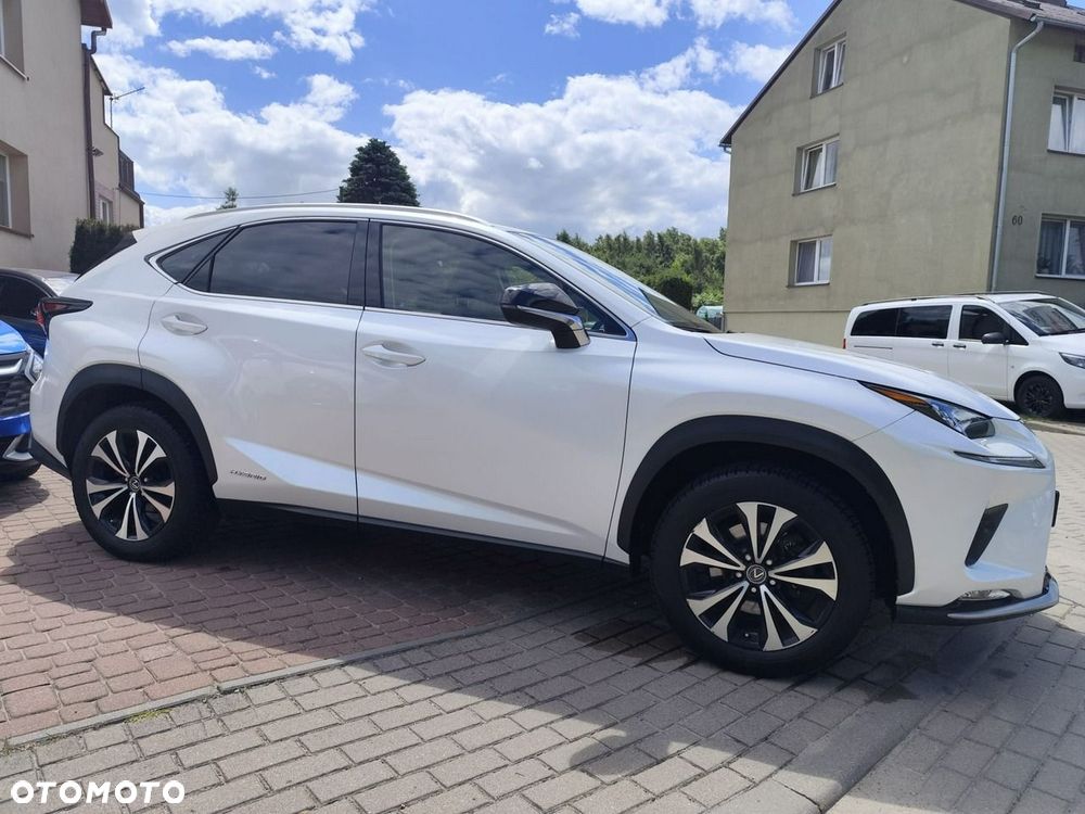 Lexus NX 300h F Impression AWD - 6