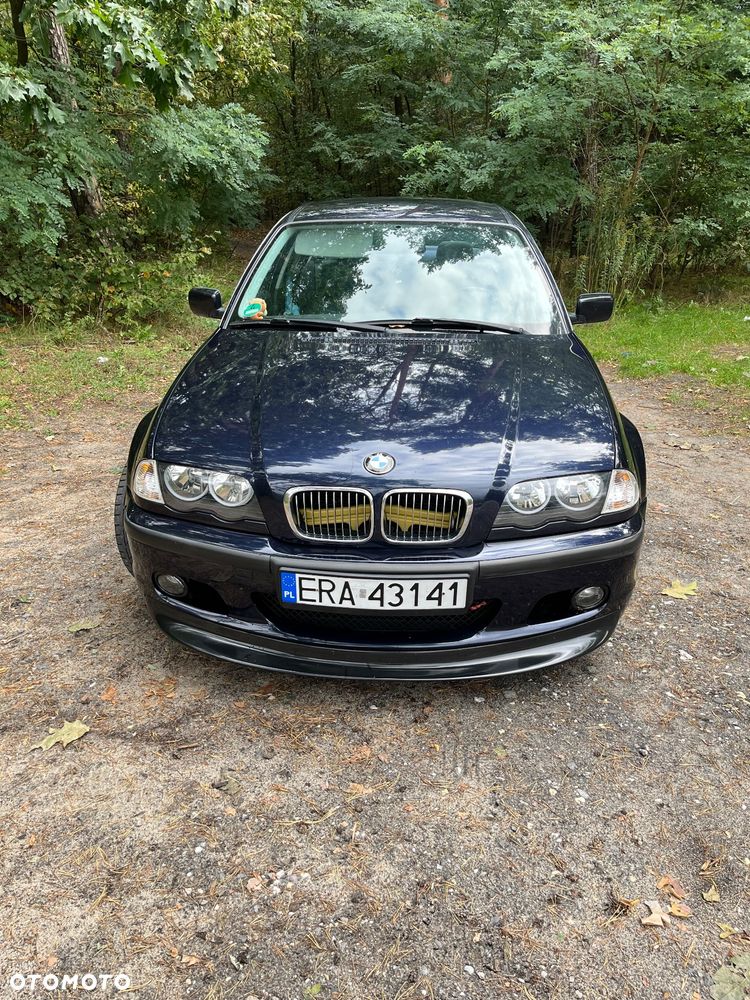 BMW Seria 3 320i - 9