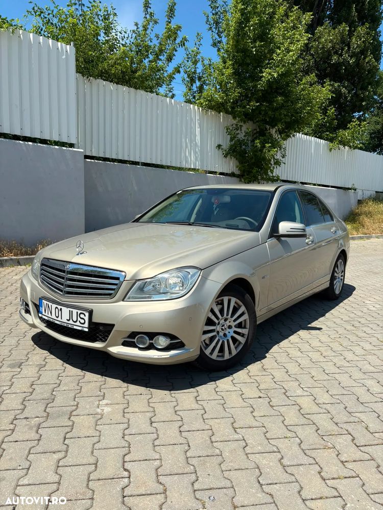 Mercedes-Benz C 250 CGI Automatik BlueEFFICIENCY Elegance - 2