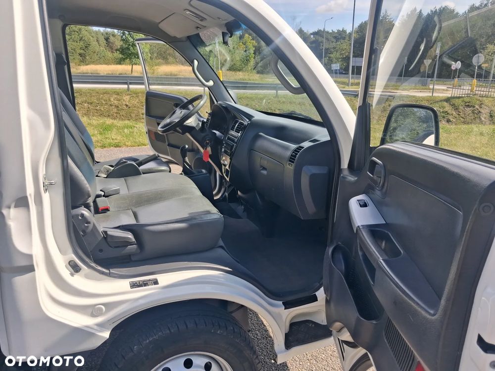 Kia K2900 K2700 - 17