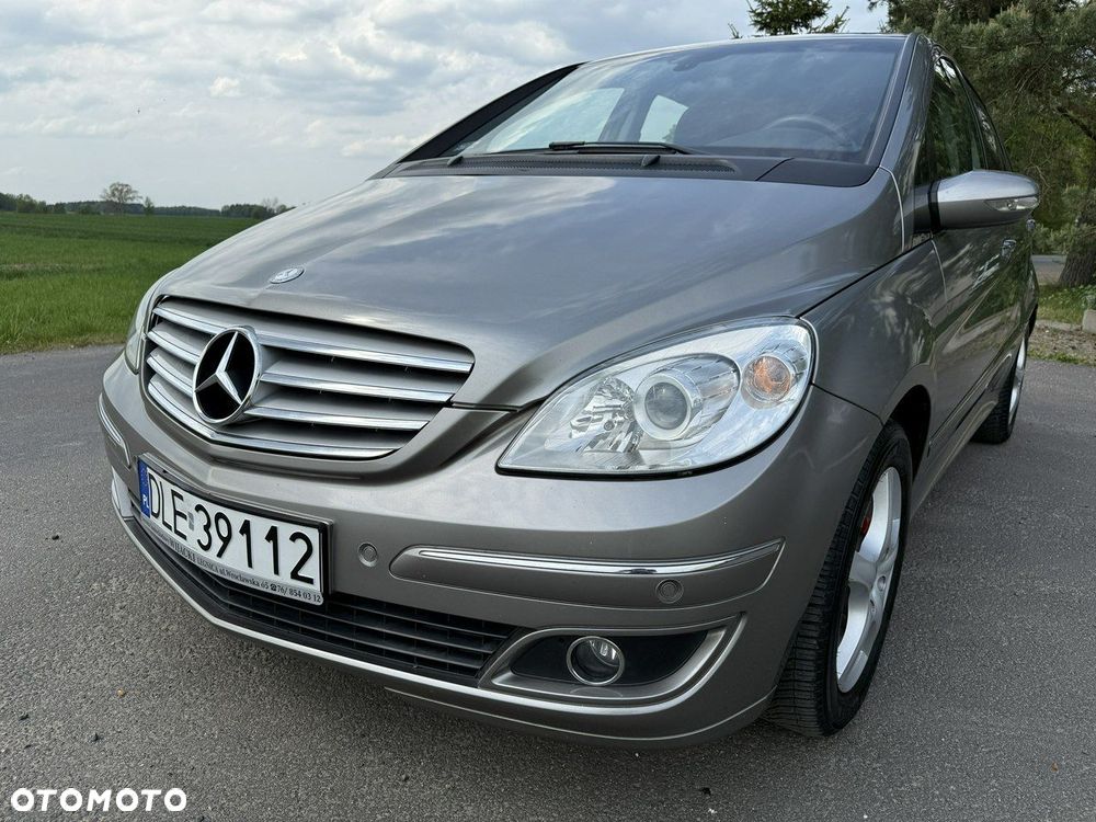 Mercedes-Benz Klasa B 150 Special Edition - 21
