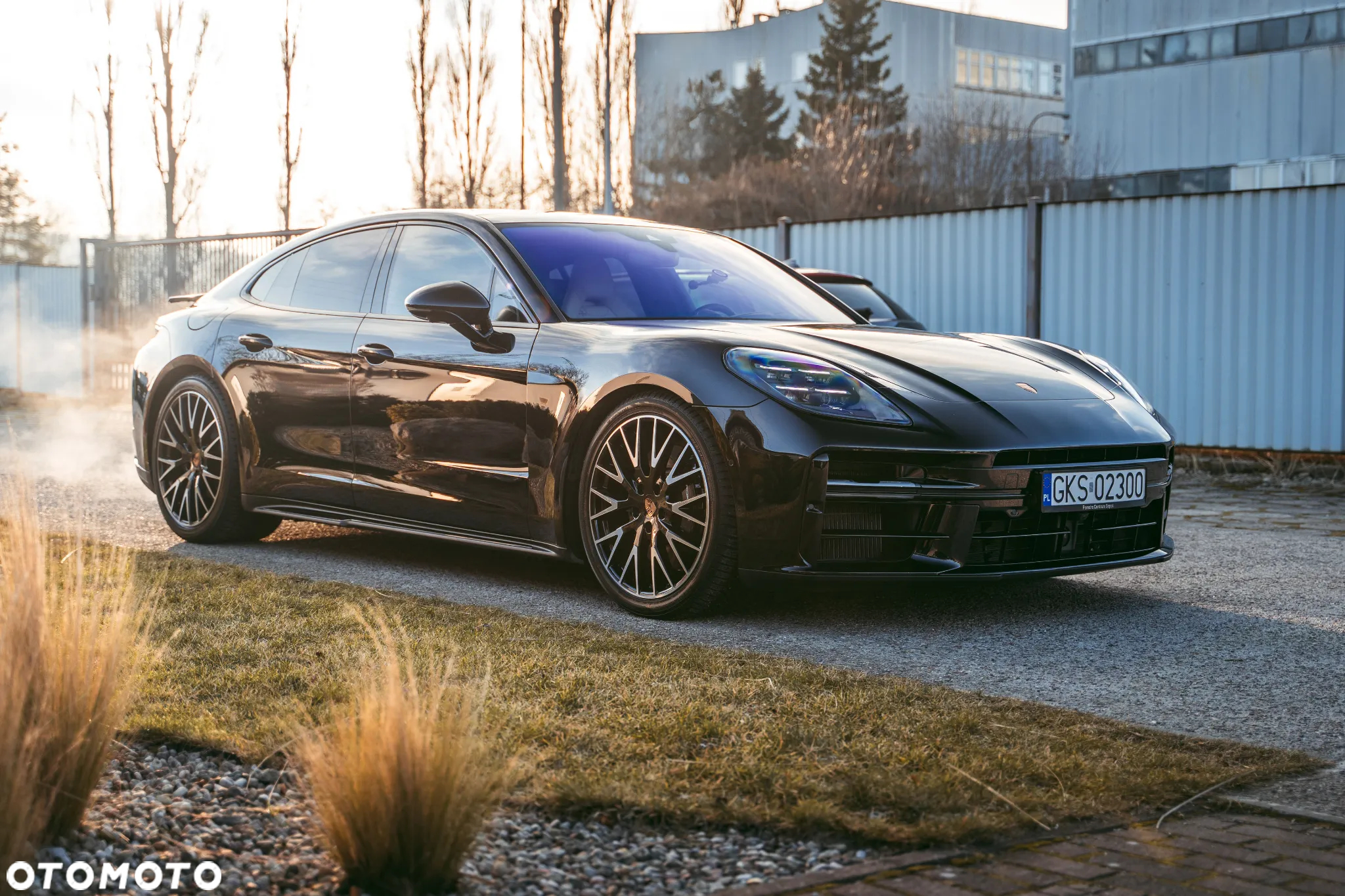 Porsche Panamera ver-4-e--hybrid-phev - 3