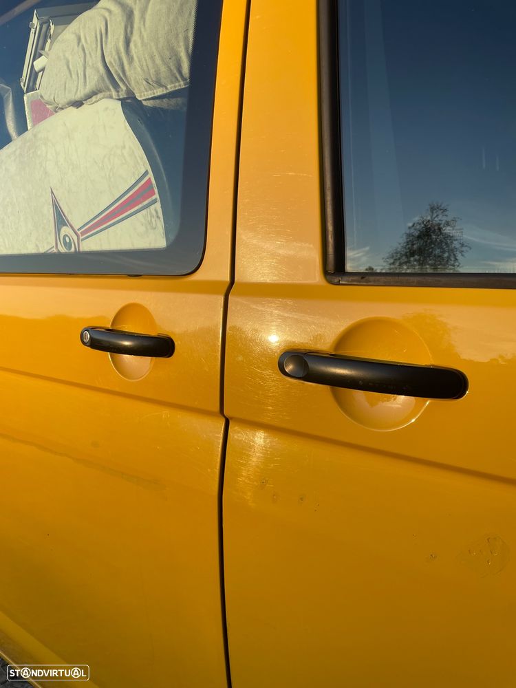 VW Transporter T5 2.0 TDI - 9