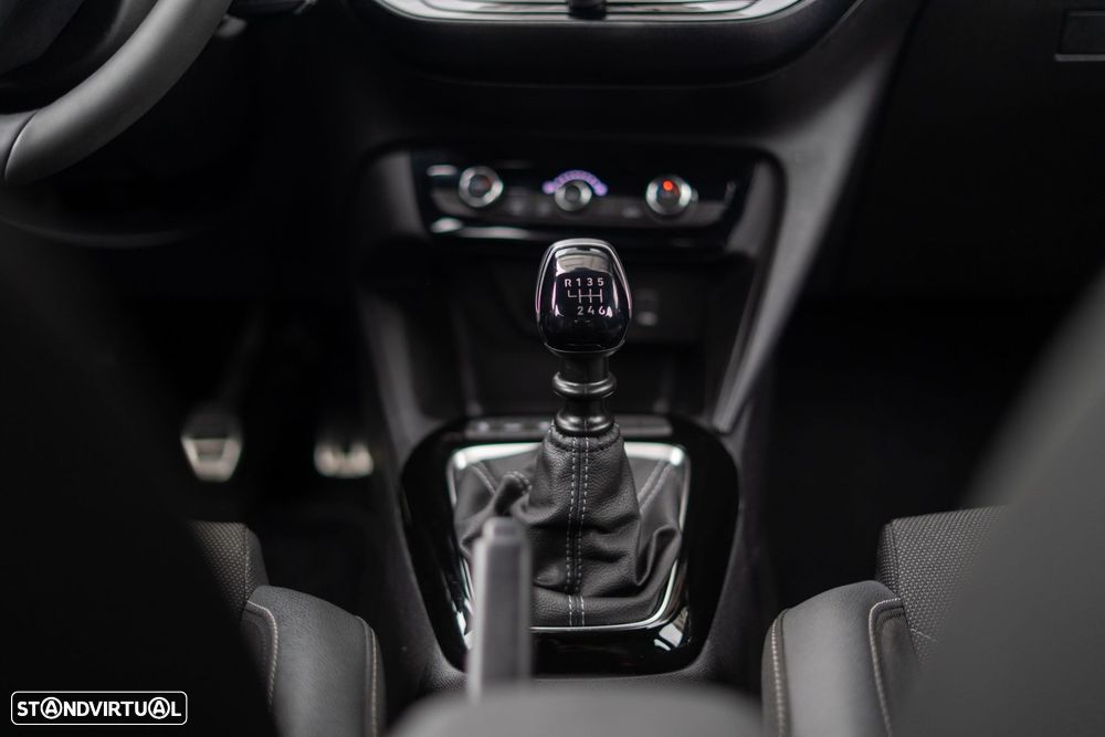 Opel Corsa 1.2 T GS - 29