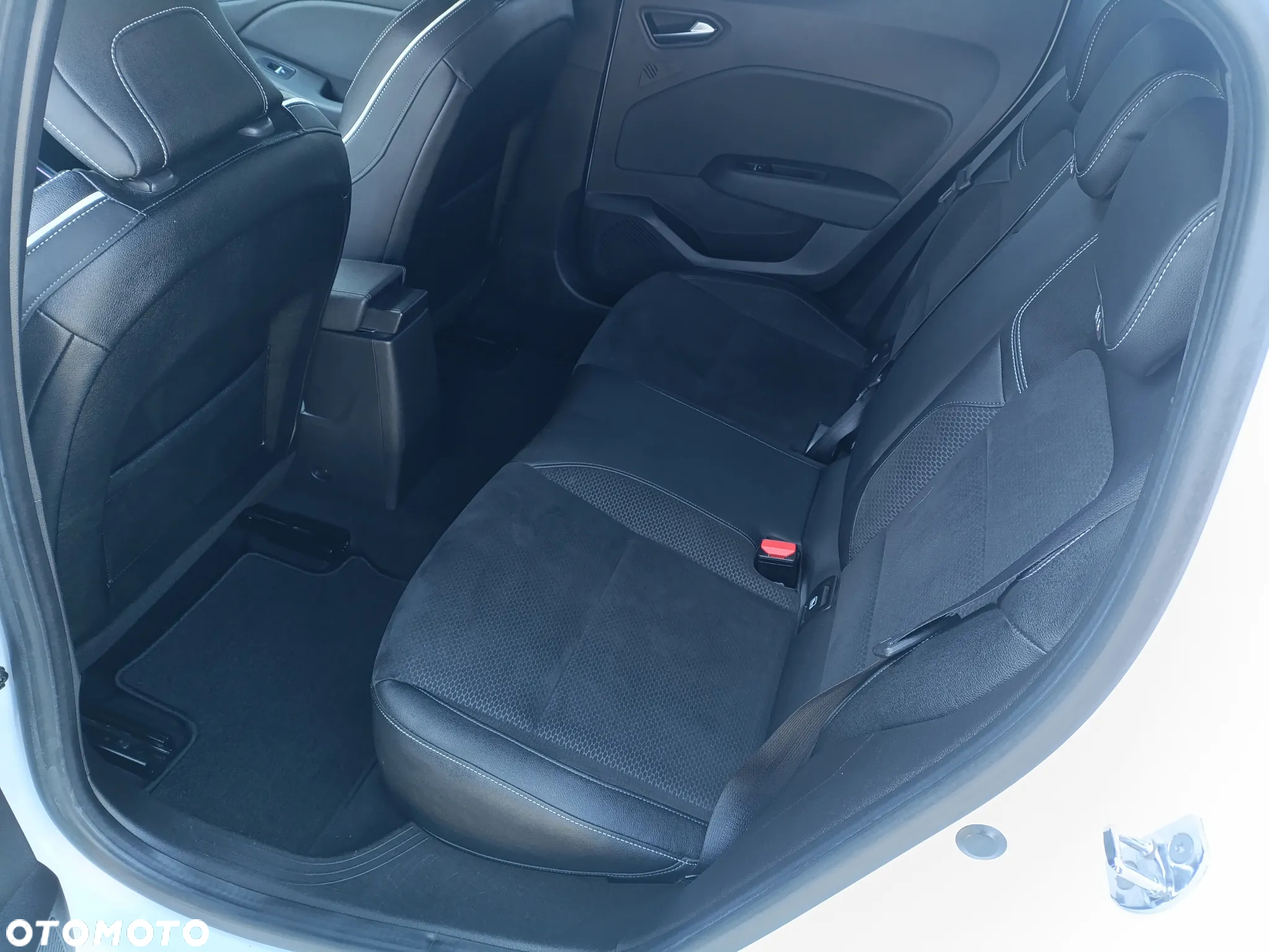 Renault Clio TCe 100 BUSINESS EDITION - 11