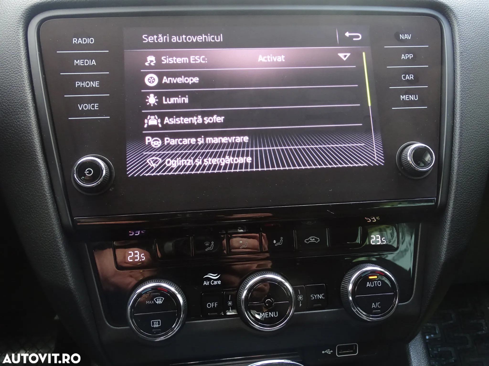 Skoda Octavia Combi Diesel 2.0 TDI DSG Style - 15