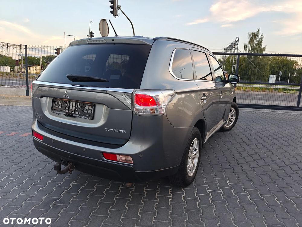 Mitsubishi Outlander 2.2 DI-D 2WD Invite - 6