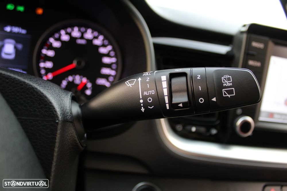 Kia Stonic 1.6 CRDi Easy - 21
