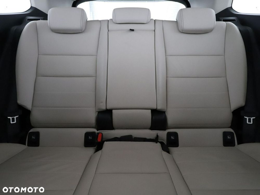 BMW iX1 xDrive30 xLine - 20