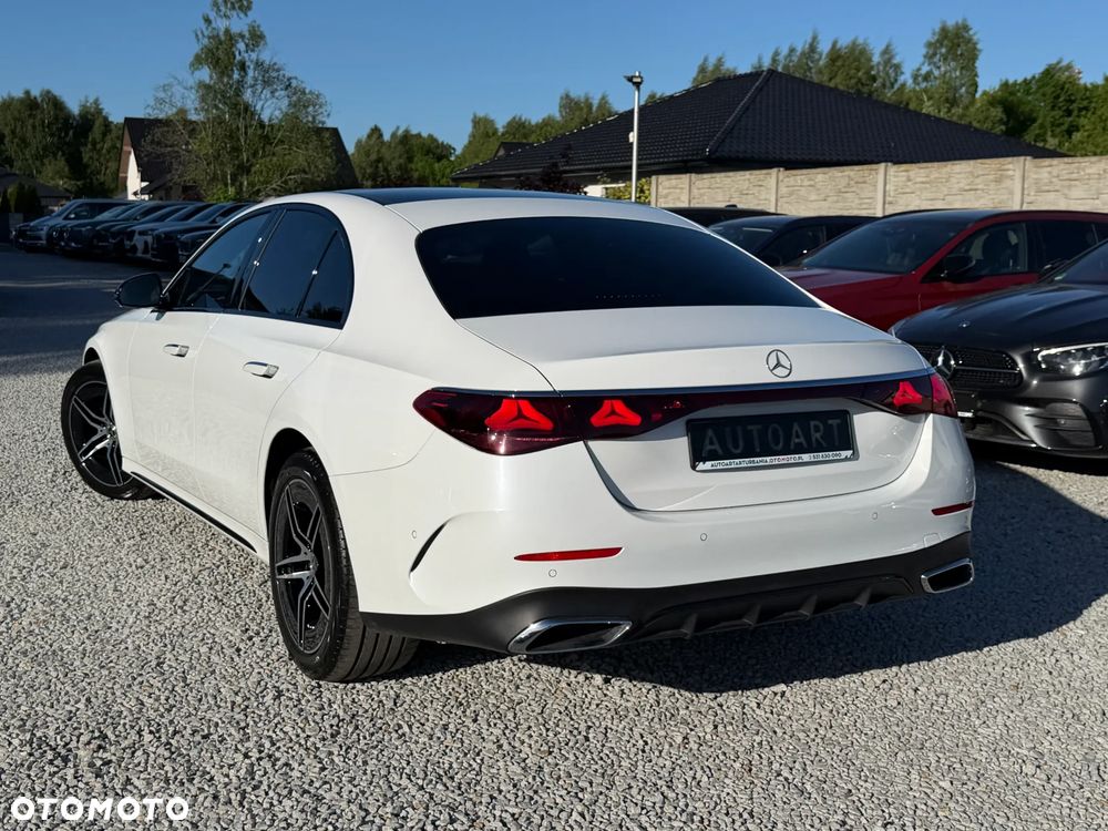 Mercedes-Benz Klasa E 220 d 4Matic 9G-TRONIC - 11