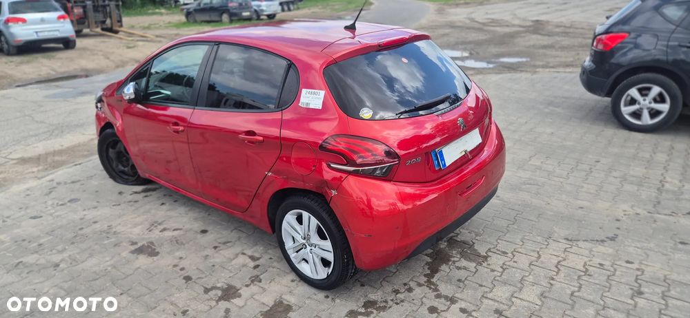 Peugeot 208 1.2 PureTech GPF Signature S&S - 14