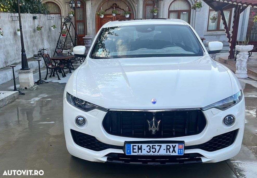 Maserati Levante S Q4 - 1