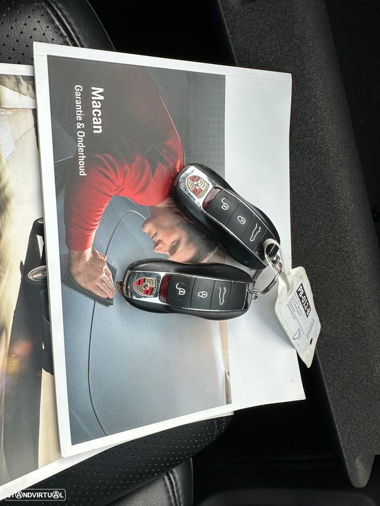 Porsche Macan Standard - 30