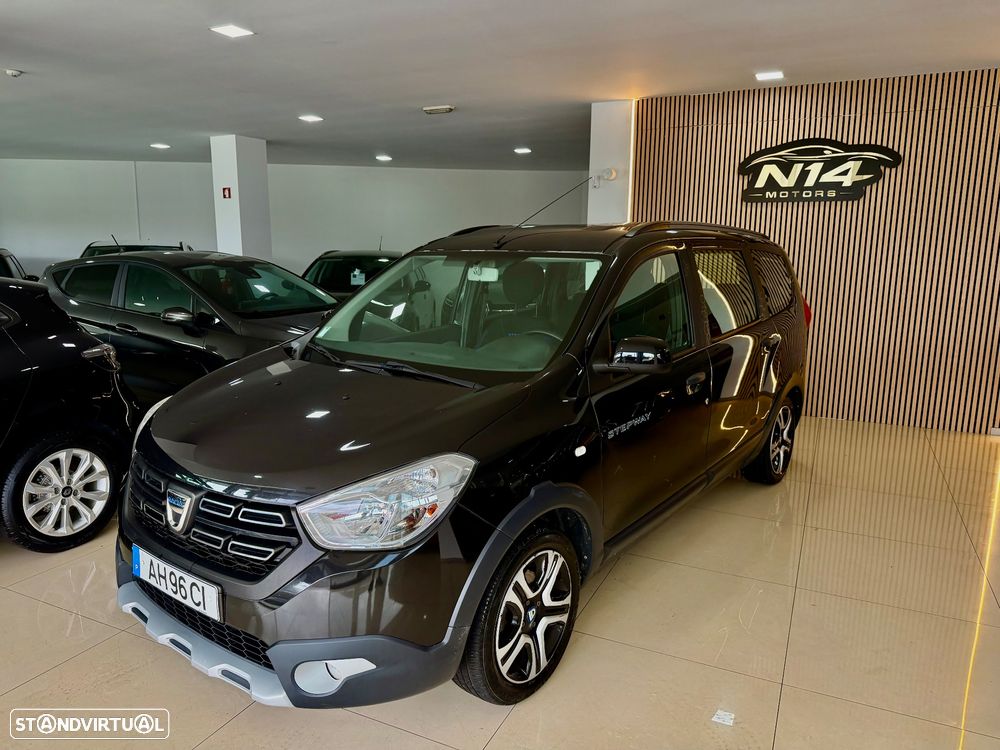 Dacia Lodgy 1.3 TCe Stepway 7L - 1