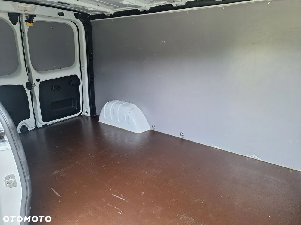 Opel Vivaro  L2H1 1.6 dCi 120 km, 43 000 netto + F-VAT 23% Trafic - 17