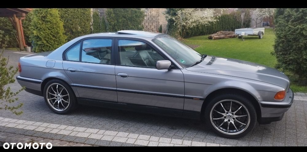BMW Seria 7 - 2