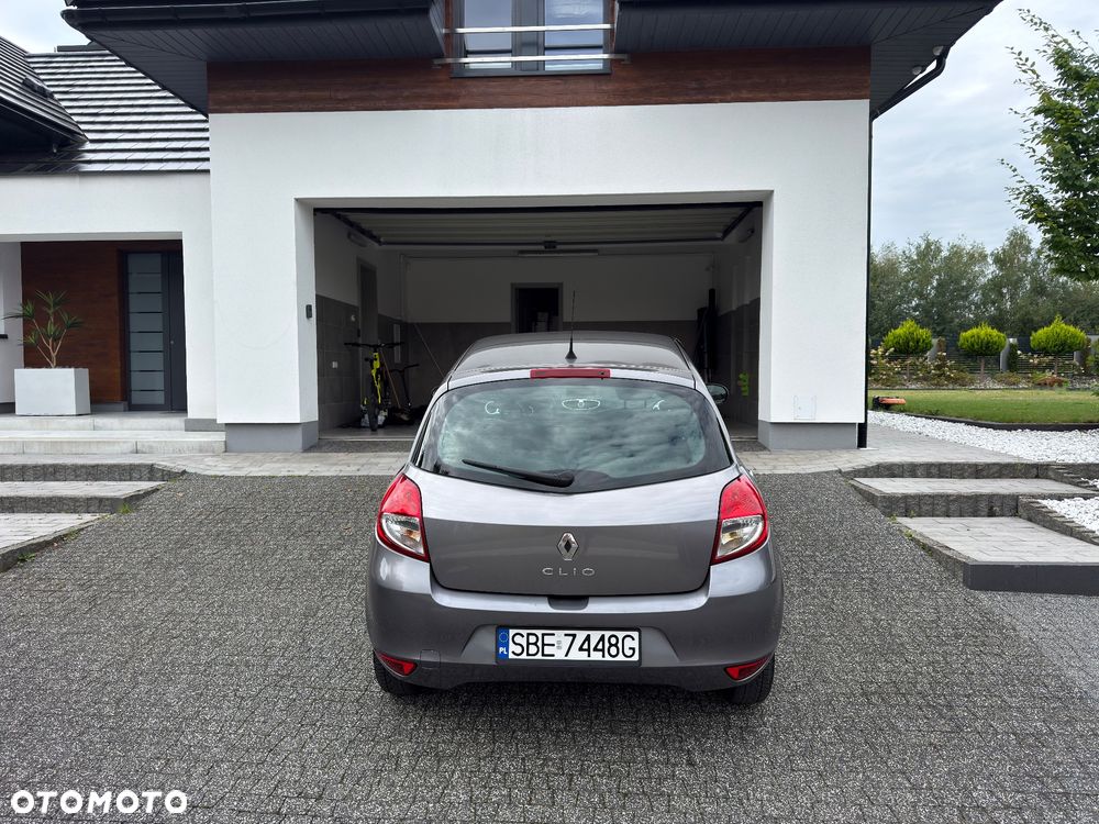 Renault Clio 1.2 16V All Inclusive - 3