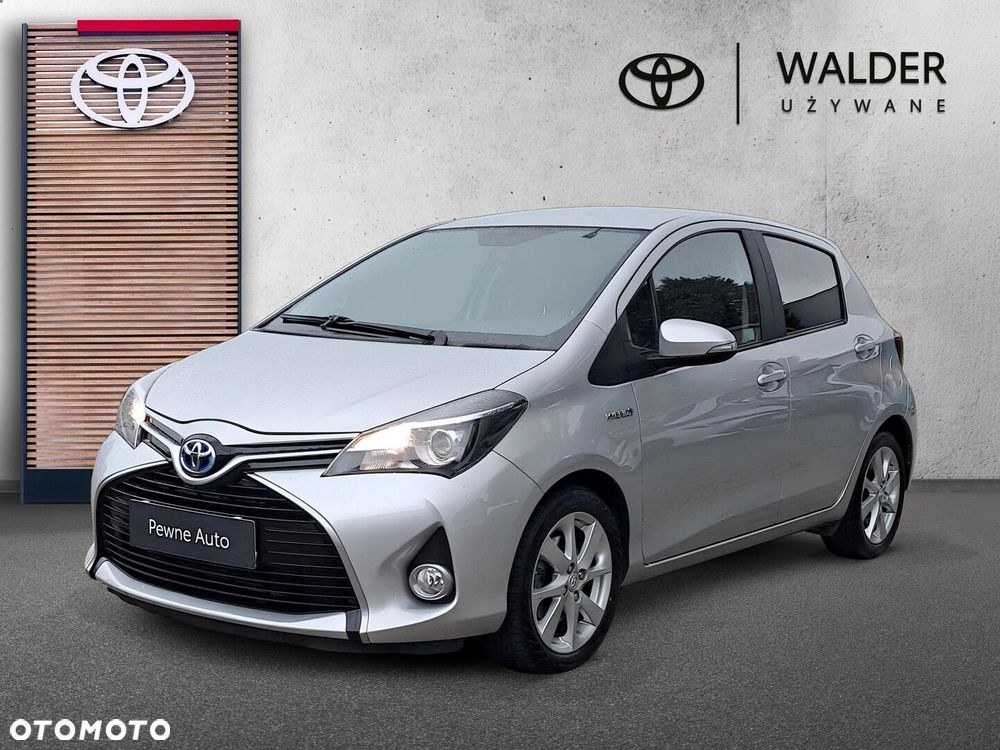 Toyota Yaris Hybrid 100 Premium - 1