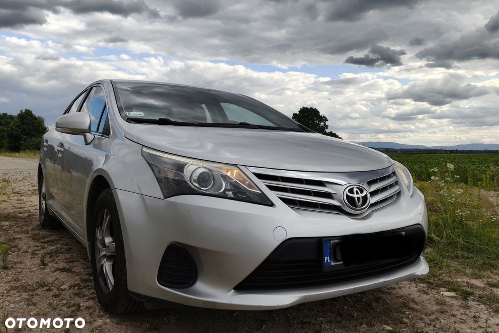 Toyota Avensis - 1